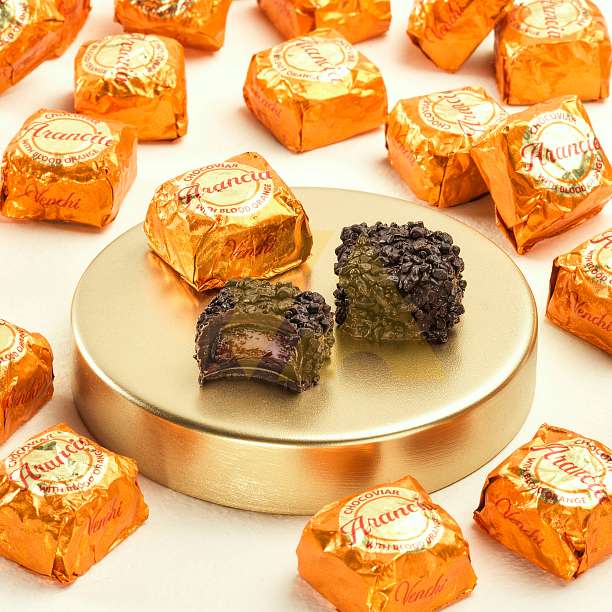 Конфеты шоколадные с апельсиновой начинкой CHOCOVIAR SELECTION, VENCHI, 1 кг  Venchi Италия